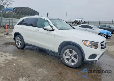 2018 Mercedes-Benz Glc 300 4Matic z USA, uszkodzony, nr VIN WDC0G4KB8JV015104